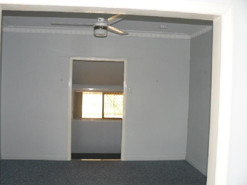 99 Brisbane Road, Booval QLD 4304