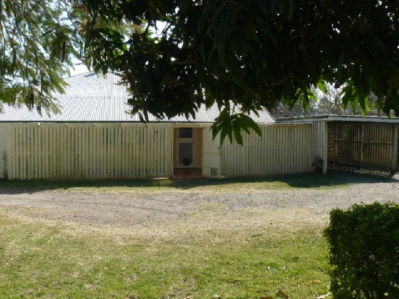 99 Brisbane Road, Booval QLD 4304