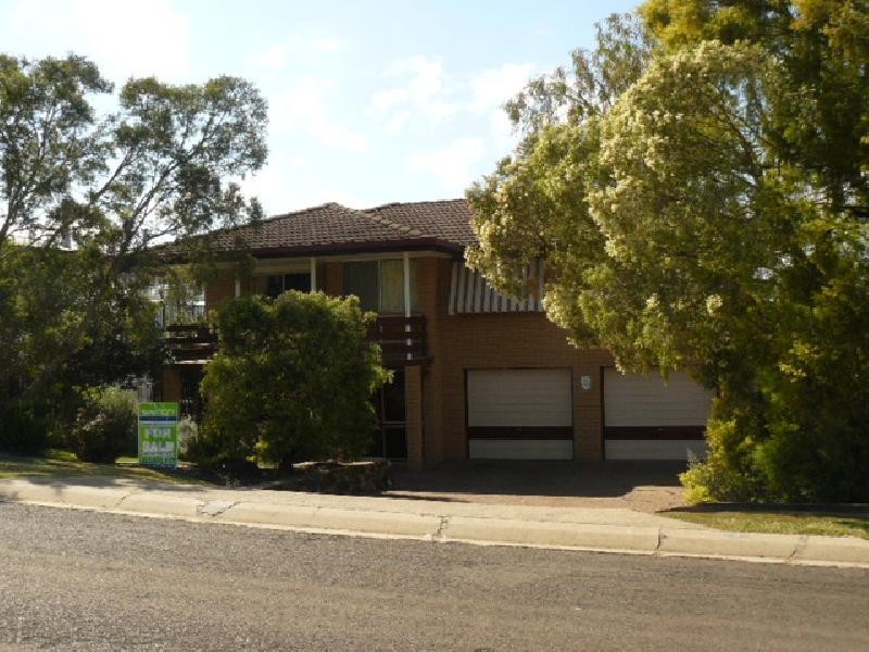 3  Kurrajong Street, Flinders View QLD 4305
