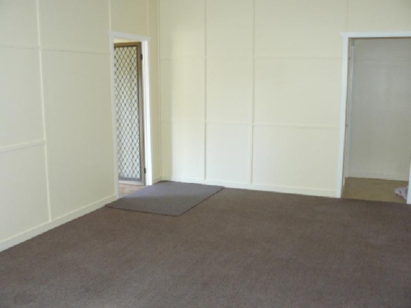 9 Canning Street, North Ipswich QLD 4305