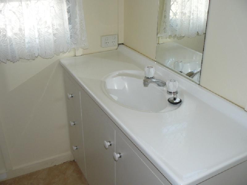 9 Canning Street, North Ipswich QLD 4305