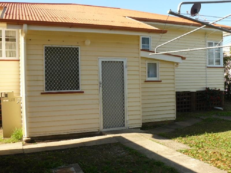 9 Canning Street, North Ipswich QLD 4305