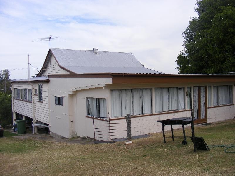 23 Shelley Street, Brassall QLD 4305