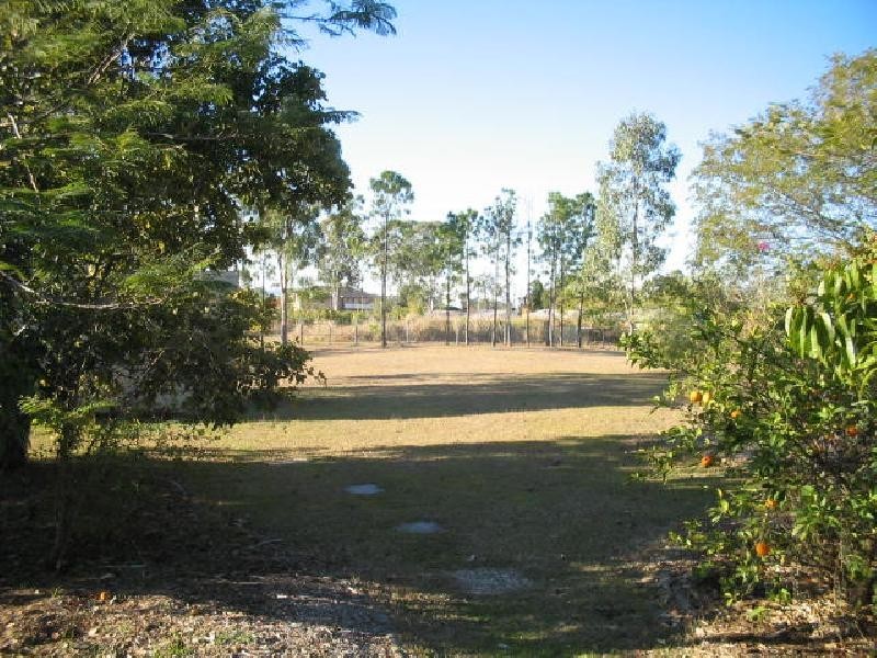 7 Bruce Street, Redbank QLD 4301