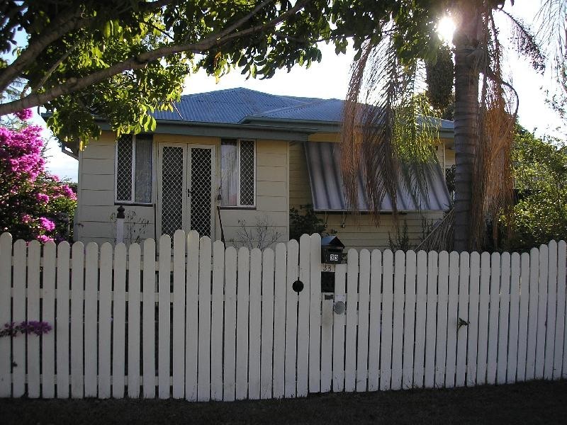 33 Teape Street, Silkstone QLD 4304