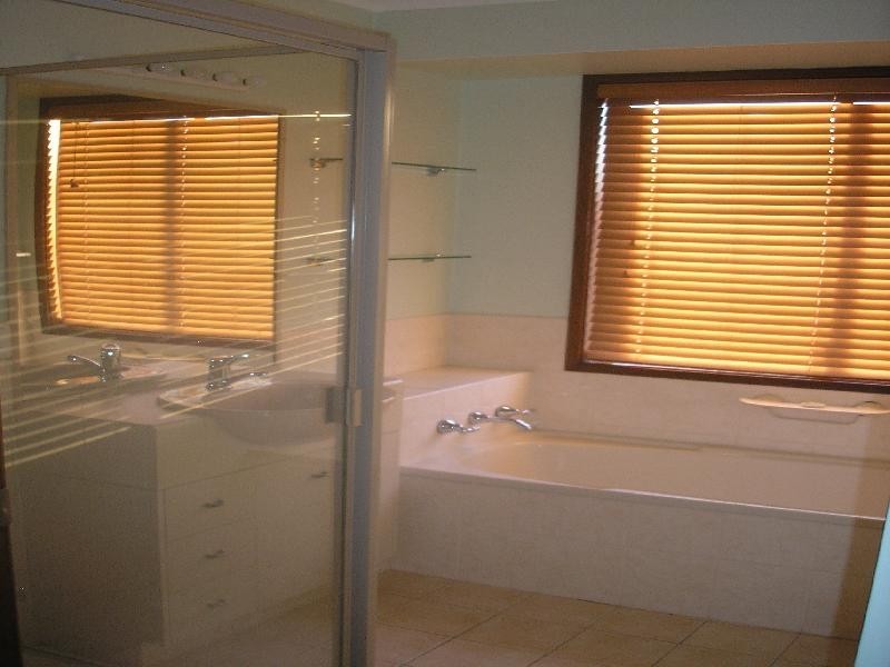 318 Haigslea Amberley Road, Walloon QLD 4306