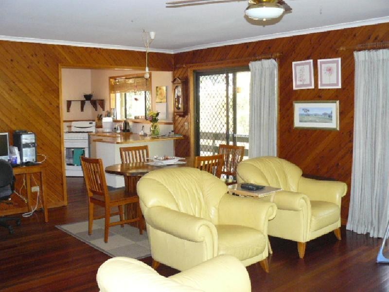 169 Main Street, Lowood QLD 4311