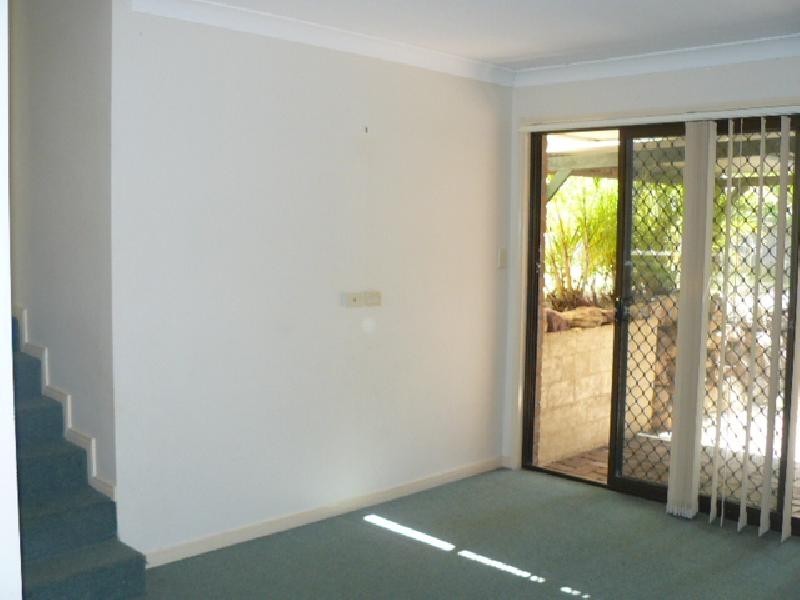 7 Henry Samuel Drive, Redbank Plains QLD 4301