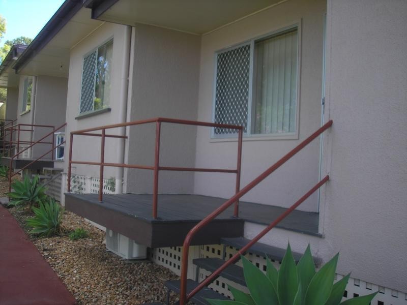 3/27 Brisbane Road, Newtown QLD 4305