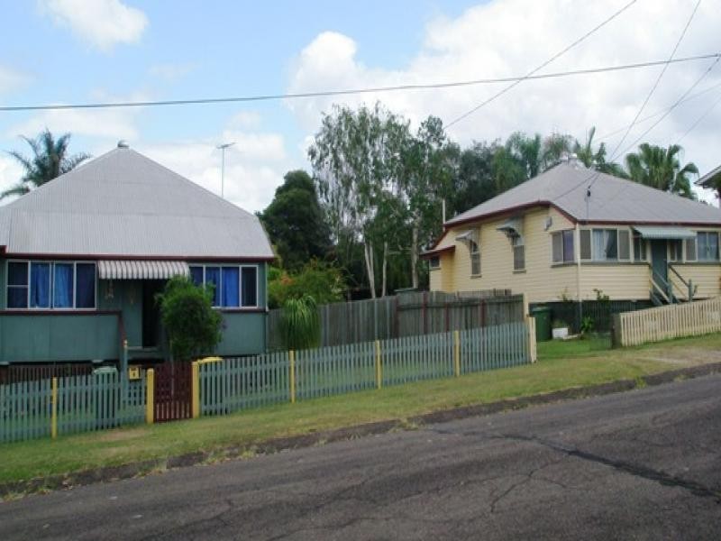 6 and 8 MacFarlane Street, Sadliers Crossing QLD 4305