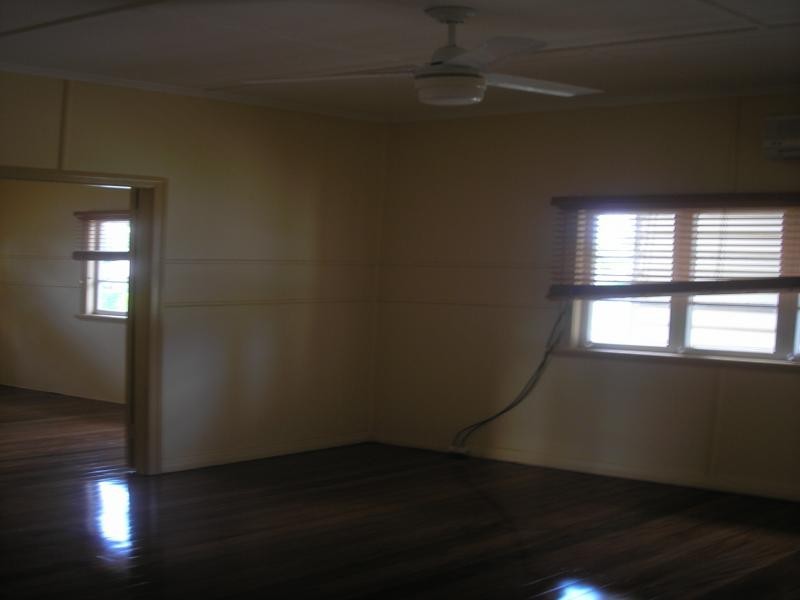 215 Pine Mountain Road, Brassall QLD 4305