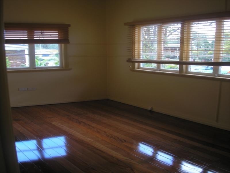 215 Pine Mountain Road, Brassall QLD 4305