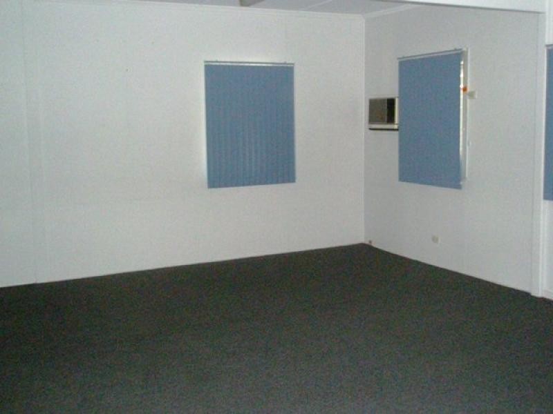 69 Blackstone Road, Eastern Heights QLD 4305