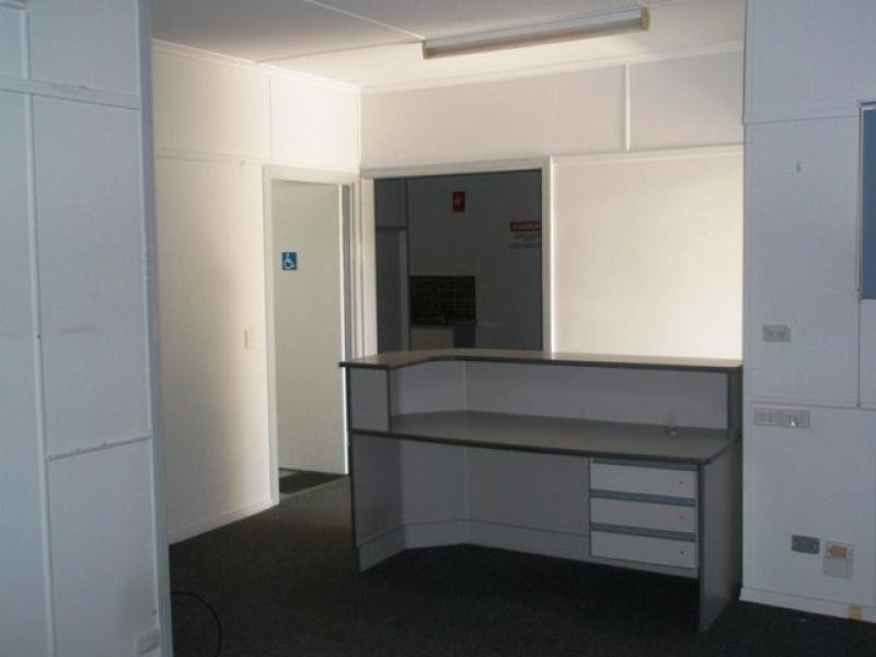 69 Blackstone Road, Eastern Heights QLD 4305