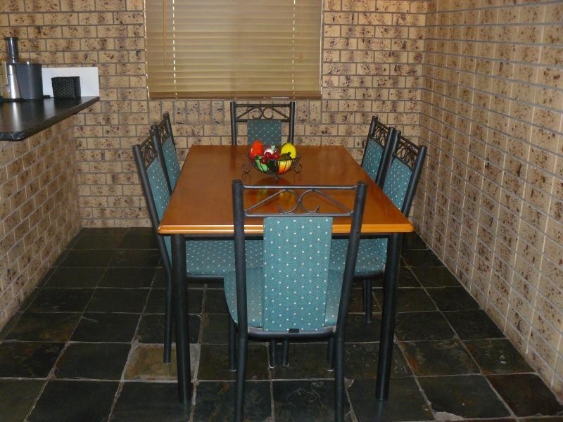 4 Churchill Street, Churchill QLD 4305