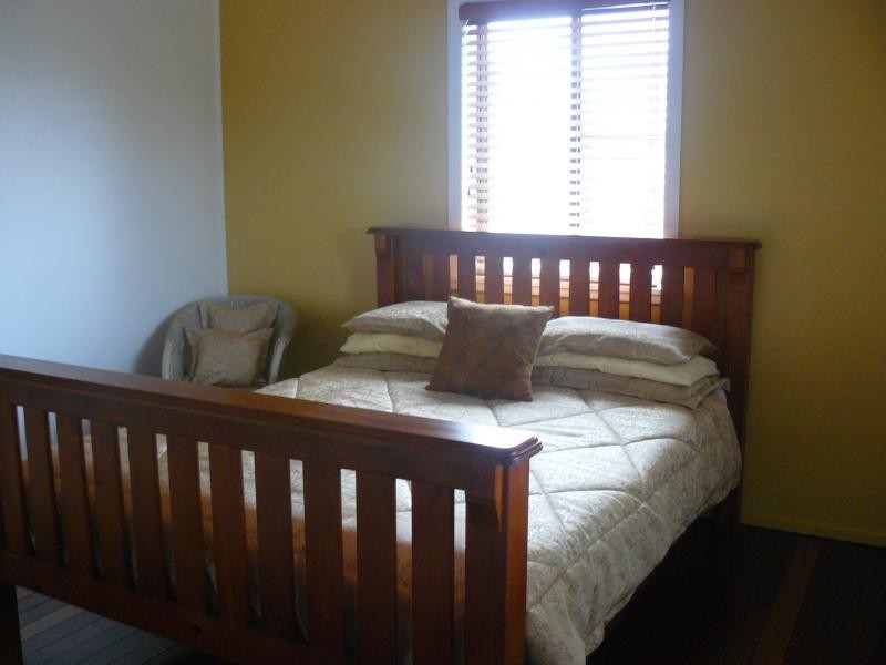 4 Churchill Street, Churchill QLD 4305