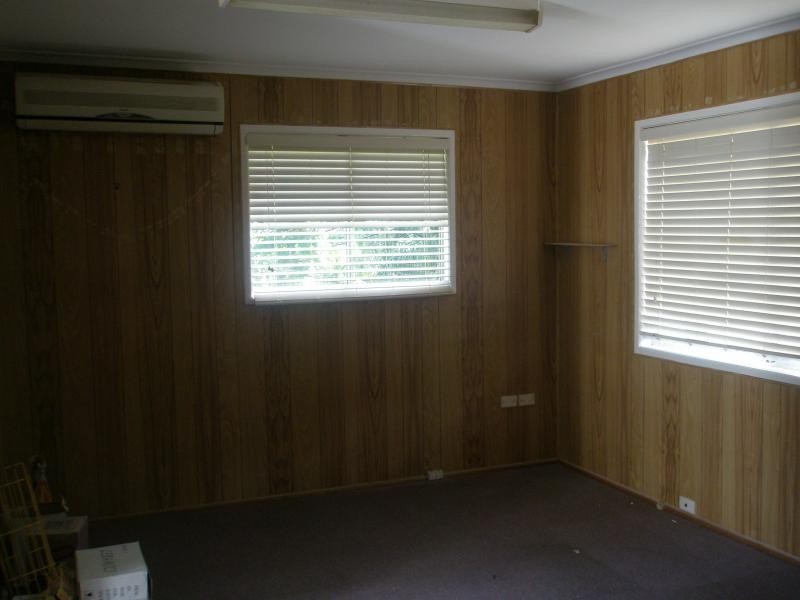 14 Oak Street, Bundamba QLD 4304