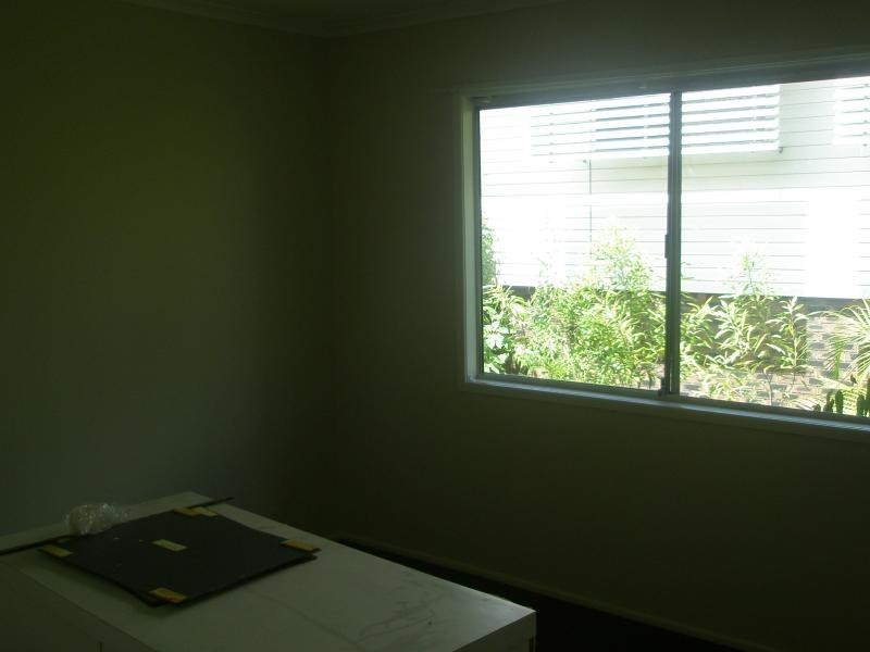 14 Oak Street, Bundamba QLD 4304