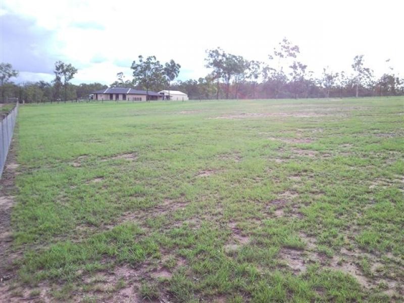 12 Senior Court, Kensington Grove QLD 4341