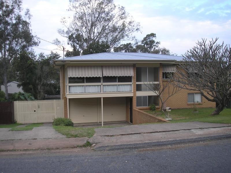 11 Paten Street, North Ipswich QLD 4305