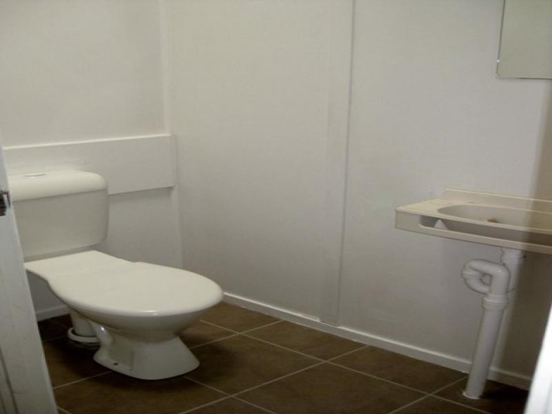 8 Schelbach Street, Booval QLD 4304