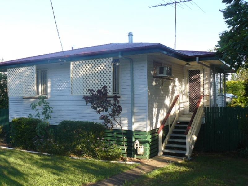 72 Aspinall Street, Leichhardt QLD 4305