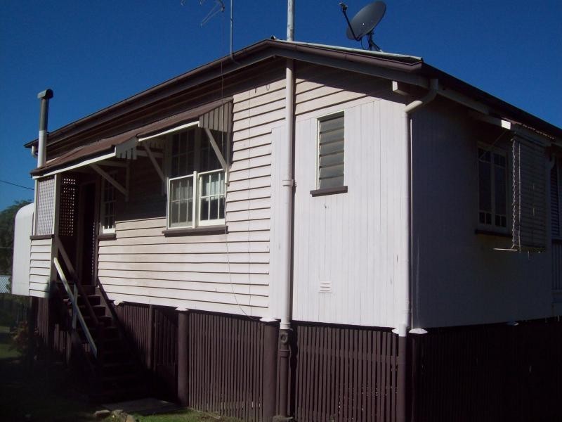 7 Willey Street, Ipswich QLD 4305