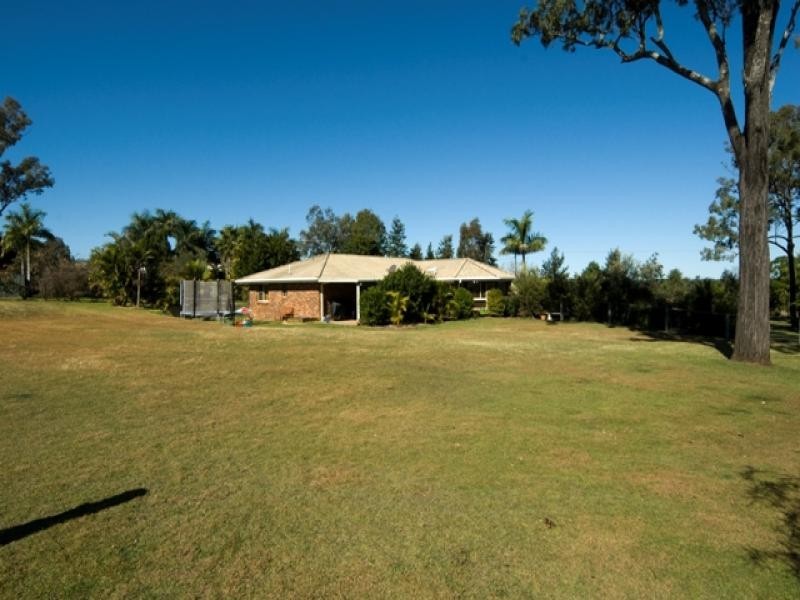 135 Coopers Road, Willowbank QLD 4306