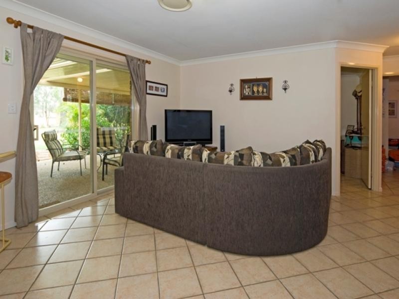 135 Coopers Road, Willowbank QLD 4306