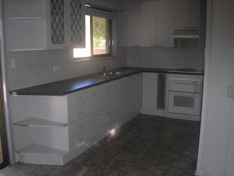 25 Lance Drive, Flinders View QLD 4305