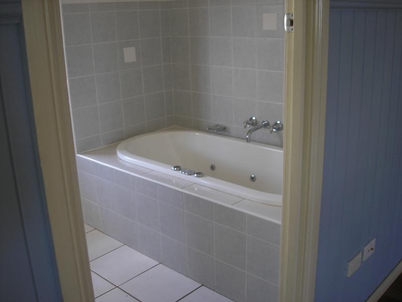 2/67 Brisbane Road, Bundamba QLD 4304