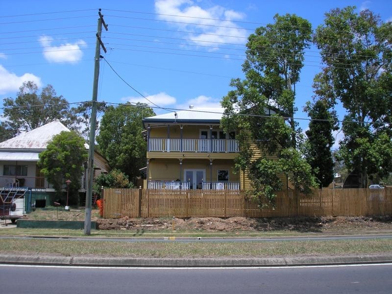 2/67 Brisbane Road, Bundamba QLD 4304