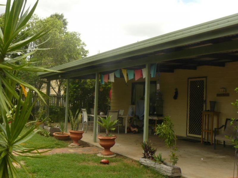 6 Burns Street, Fernvale QLD 4306