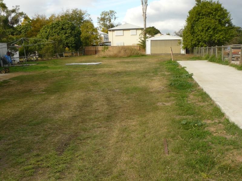 18A Queen Street, Newtown QLD 4305