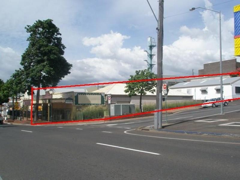 196 Brisbane Street, Ipswich QLD 4305