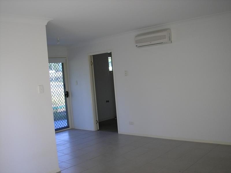 16 Dossie Street, Riverview QLD 4303