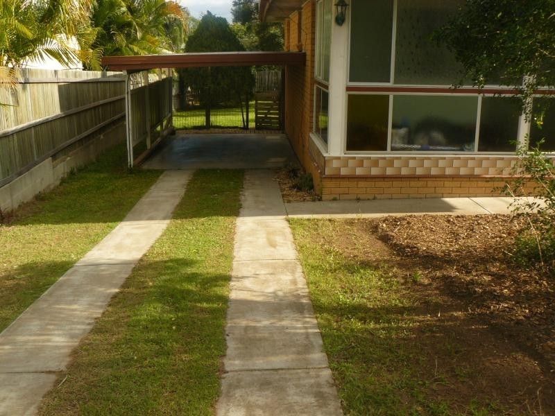 8 Fraser Street, Leichhardt QLD 4305