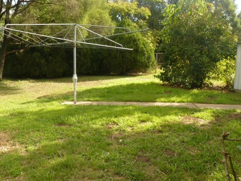 8 Fraser Street, Leichhardt QLD 4305