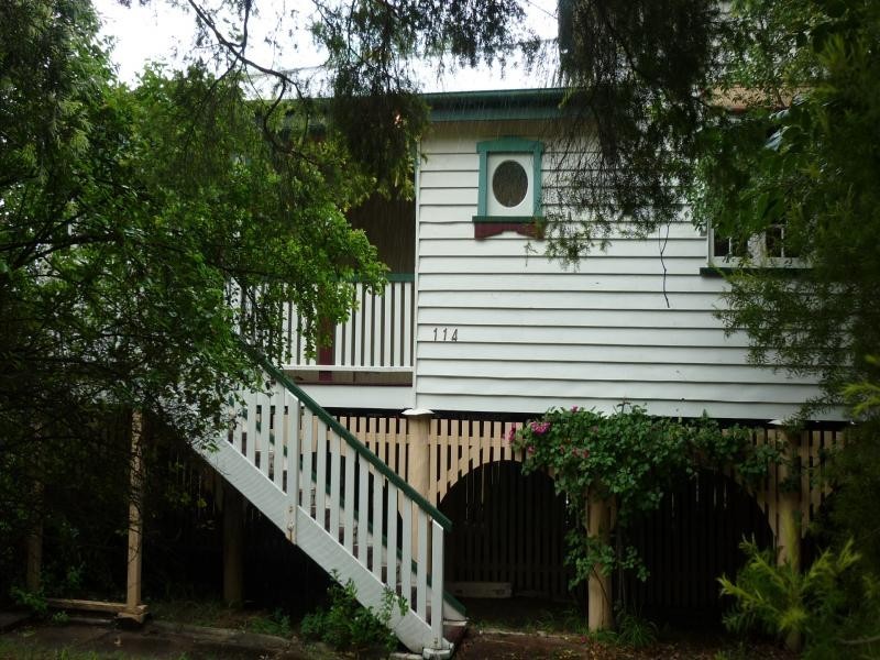 19 Barker Street, Ipswich QLD 4305