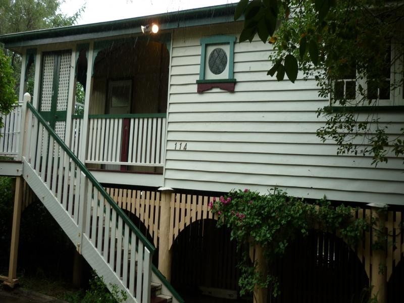 19 Barker Street, Ipswich QLD 4305