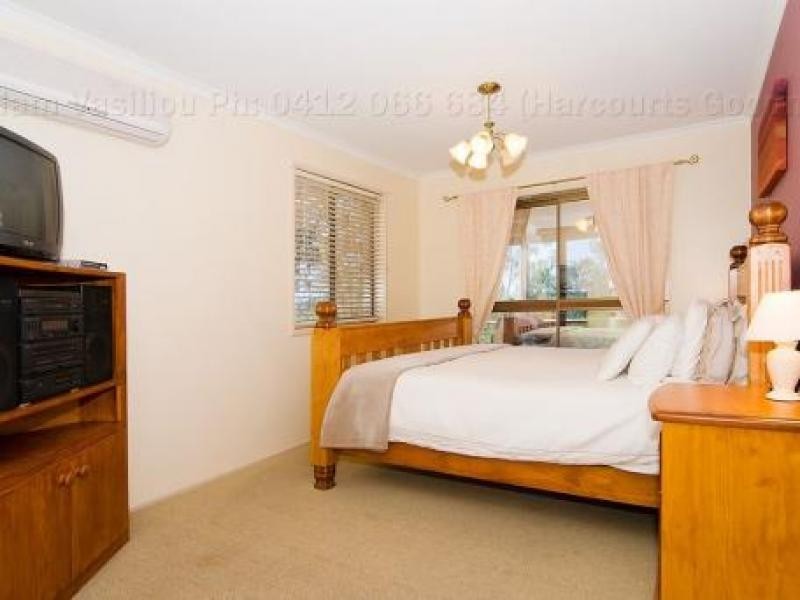 11 Glyn Court, Redbank Plains QLD 4301