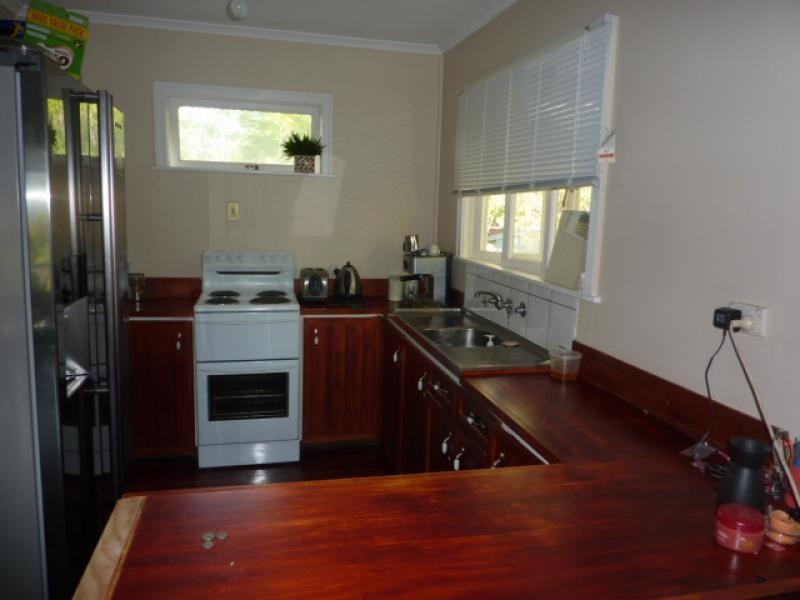 26 Selwyn Street, North Booval QLD 4304