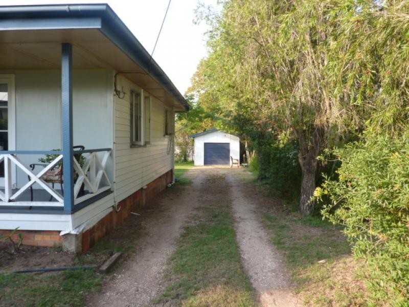 26 Selwyn Street, North Booval QLD 4304