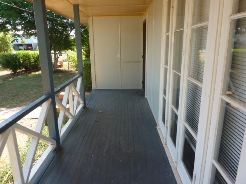 26 Selwyn Street, North Booval QLD 4304