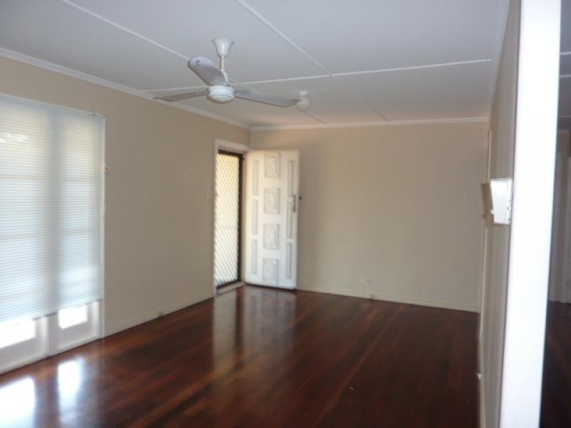 26 Selwyn Street, North Booval QLD 4304