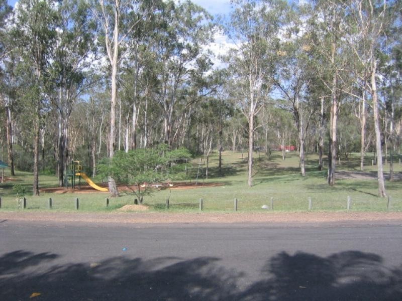 4 Clare Avenue, North Ipswich QLD 4305
