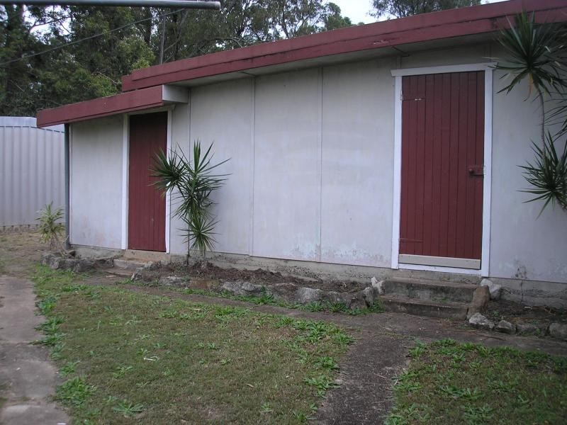 138 Pine Mountain Rd, Brassall QLD 4305
