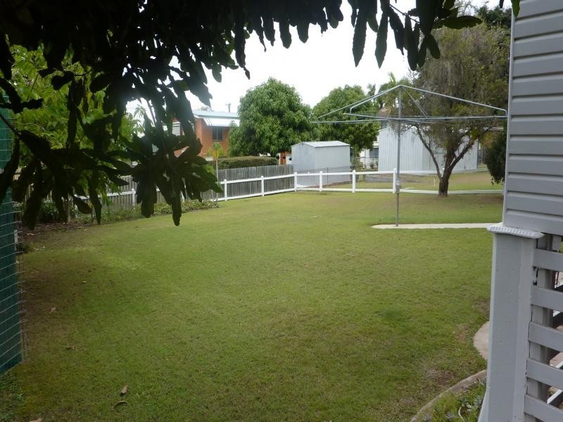 30 Jellicoe Street, Brassall QLD 4305