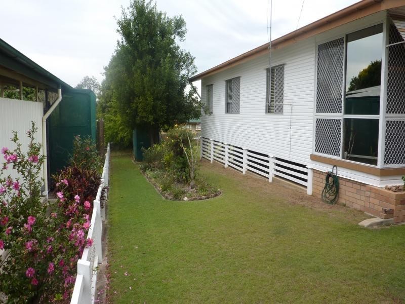 30 Jellicoe Street, Brassall QLD 4305