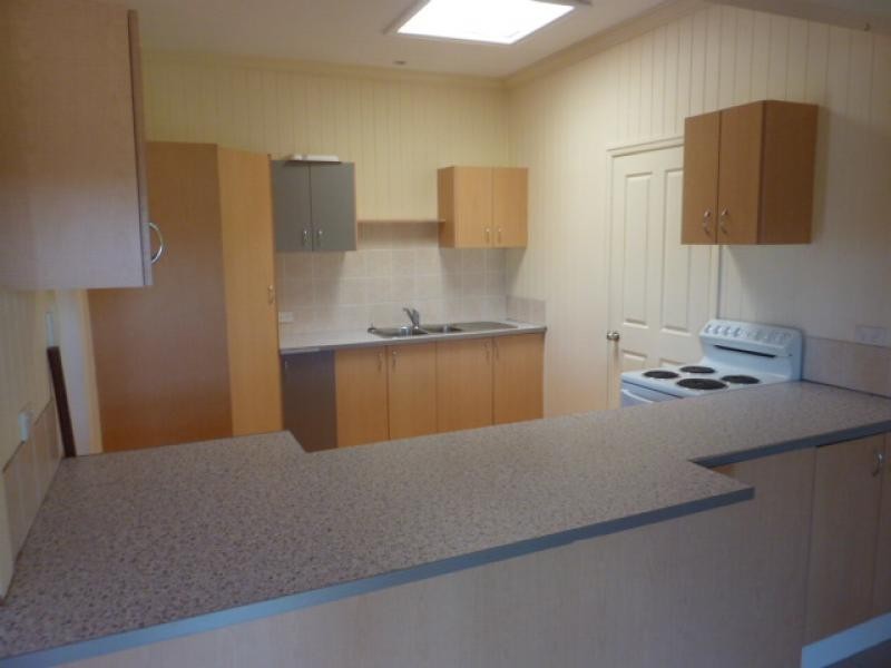 42 Barclay Street, Bundamba QLD 4304